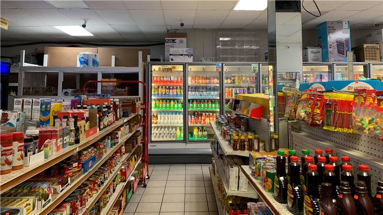 Convenience Store with Kitchen Ready
